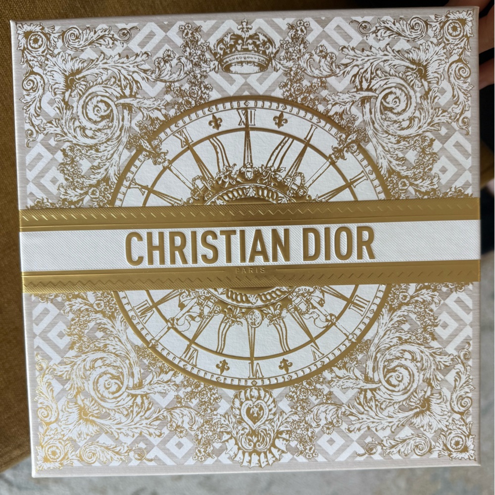 Dior Luxurious Gold and Cream Box